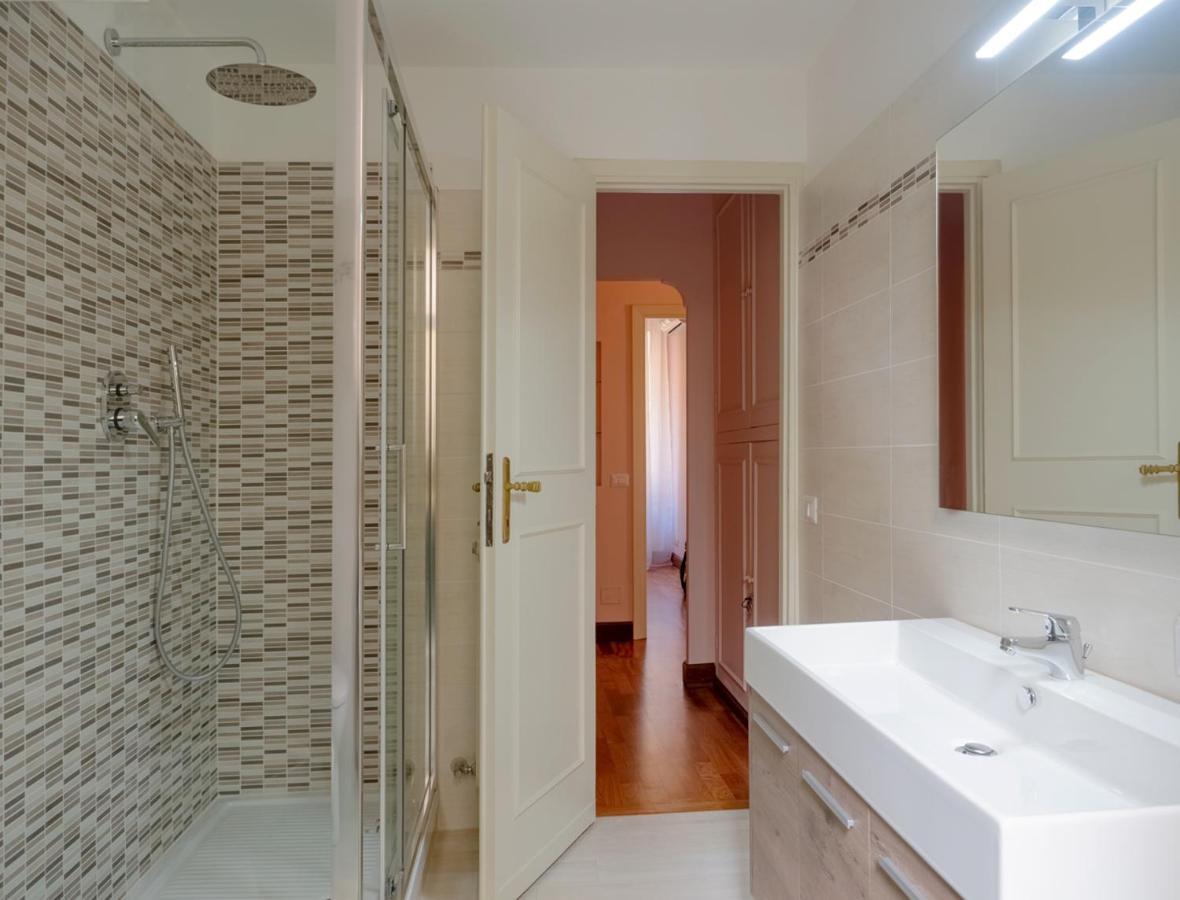 Veneto Holidays - Central Apartment In Via Veneto Rom Exteriör bild